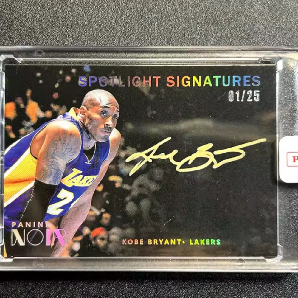 Kobe Bryant Spotlight Signatures Auto Novelty
